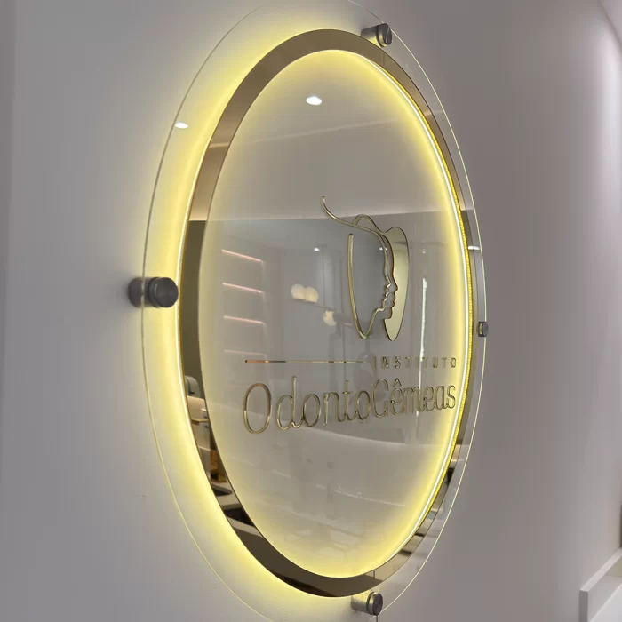 Logo LED em Acrílico