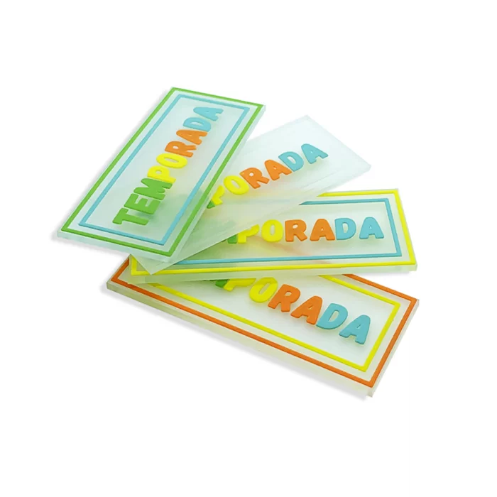 Etiqueta emborrachada para roupa