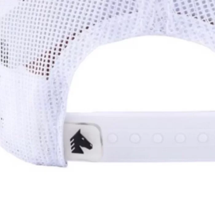 Etiqueta emborrachada para boné