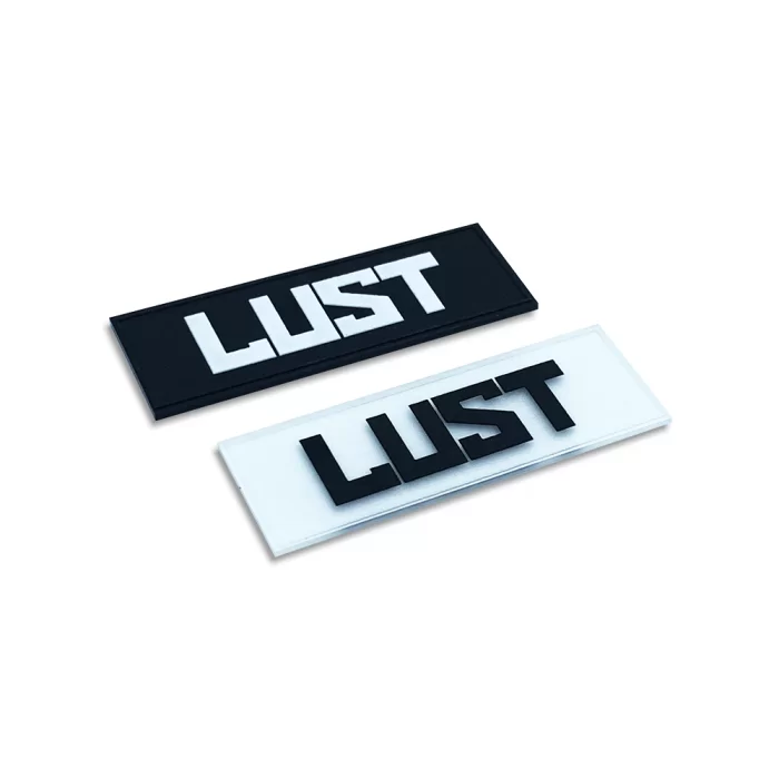 Etiqueta emborrachada moda praia