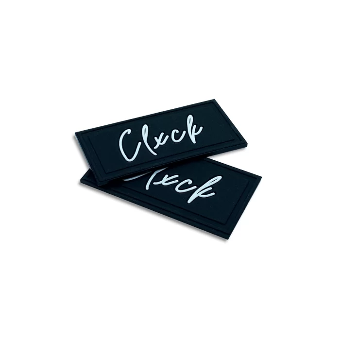 Etiqueta emborrachada para roupa