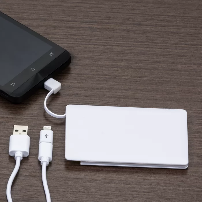 Power Bank Plástico Formato Cartão Com Indicador LED