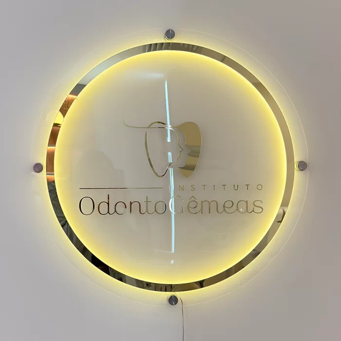 Logo LED em Acrílico